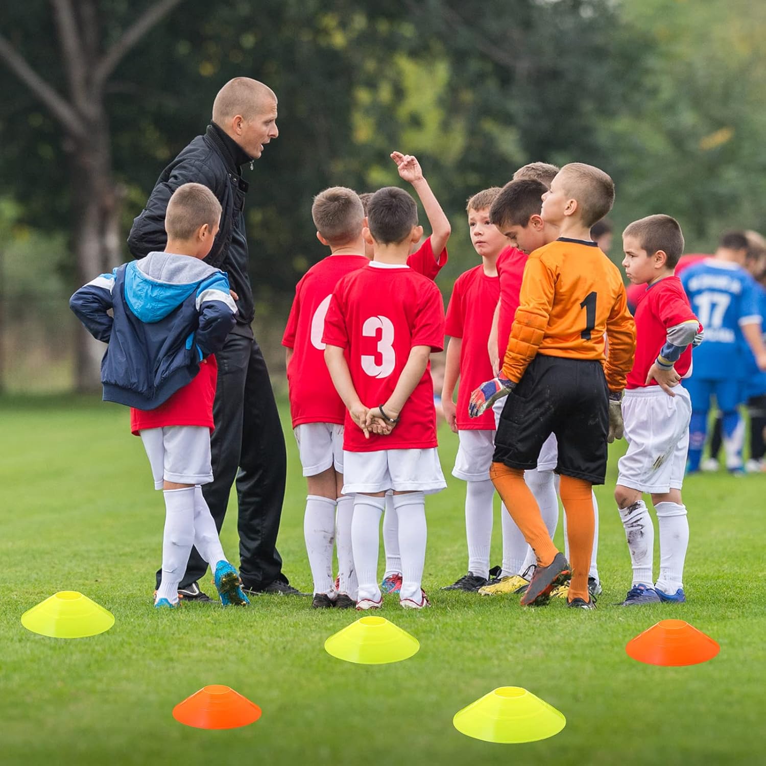 100-Pack Mini Soccer Cone Kit for Agility Drills